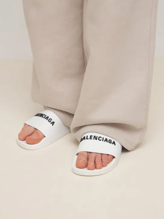 Balenciaga   Logo rubber pool slide sandals 