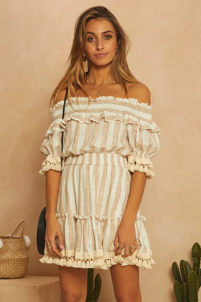 Close Call Dress Beige