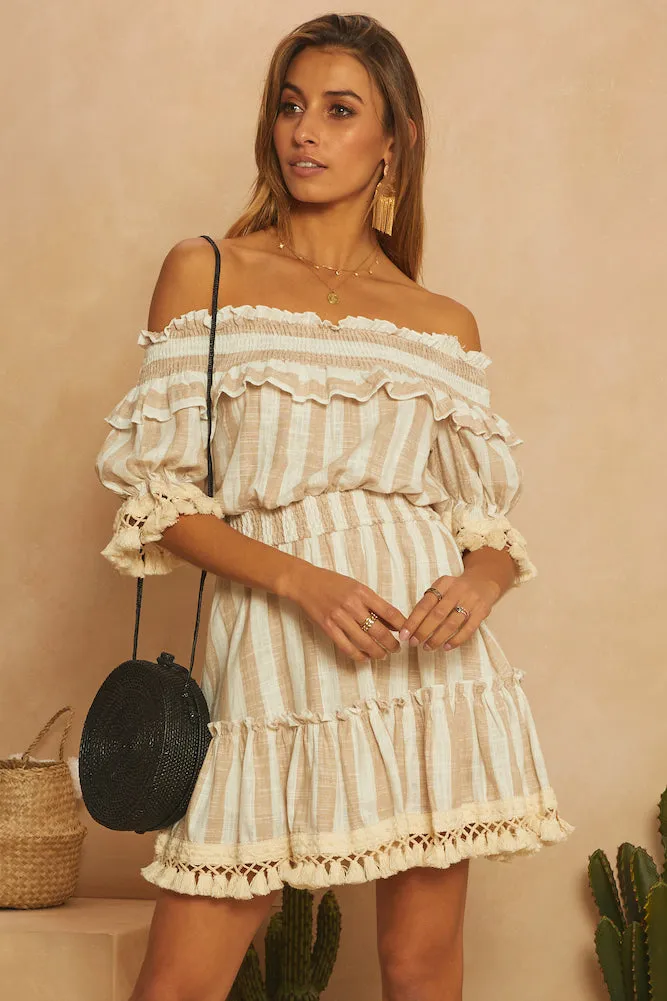 Close Call Dress Beige