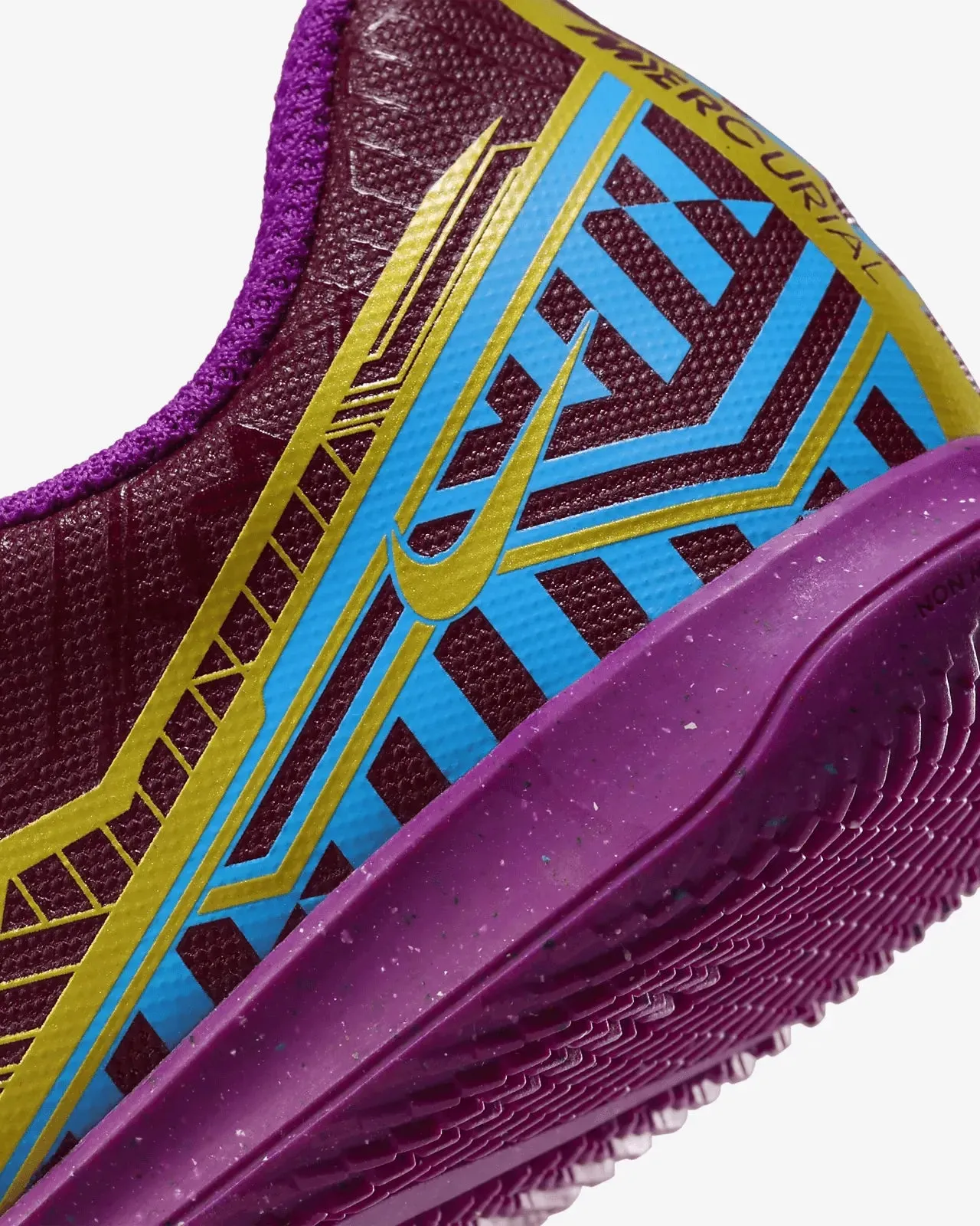 Nike Kids Vapor 15 Club KM Indoor PS (V) - Dark Beetroot-Gold