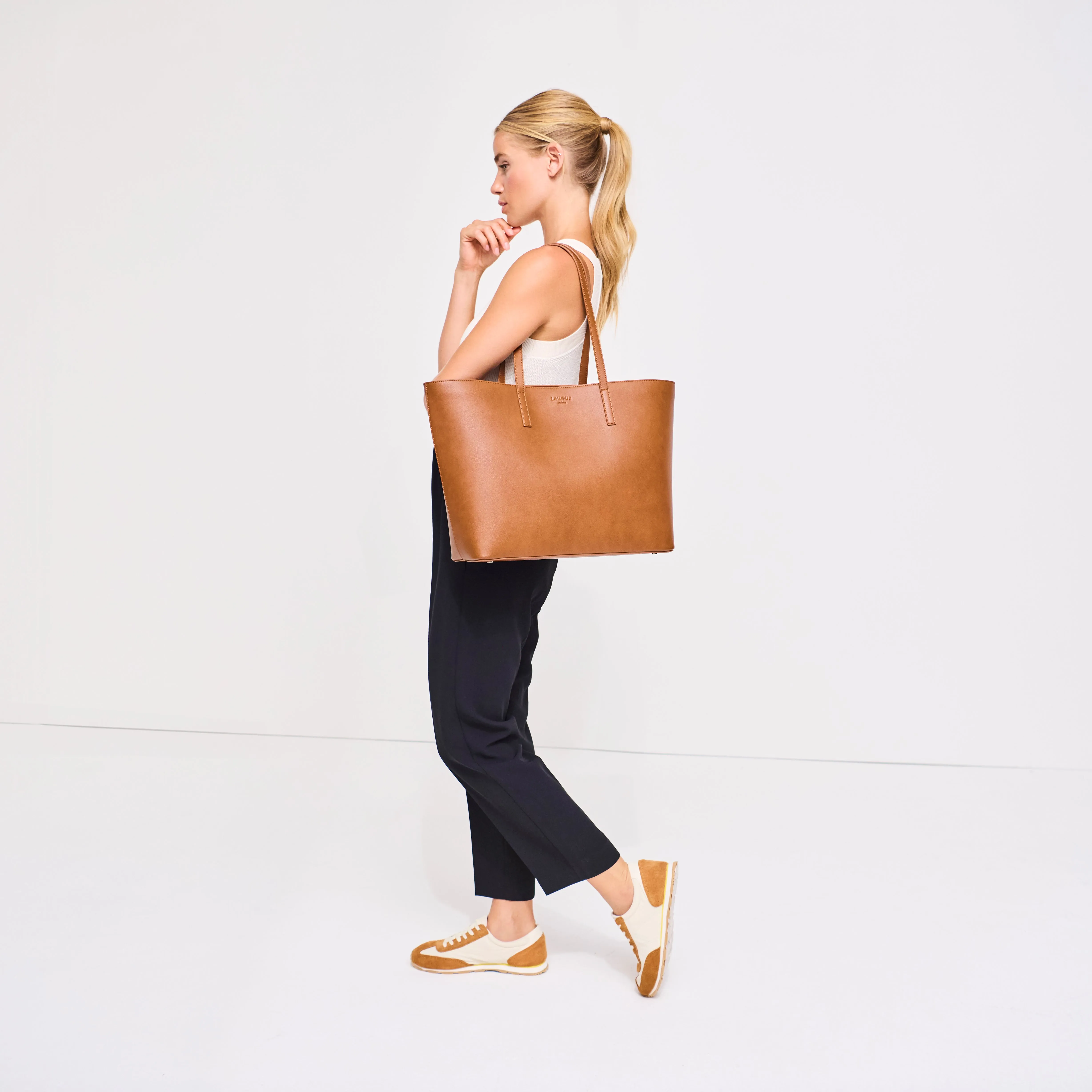 Sienna - Triple Compartment