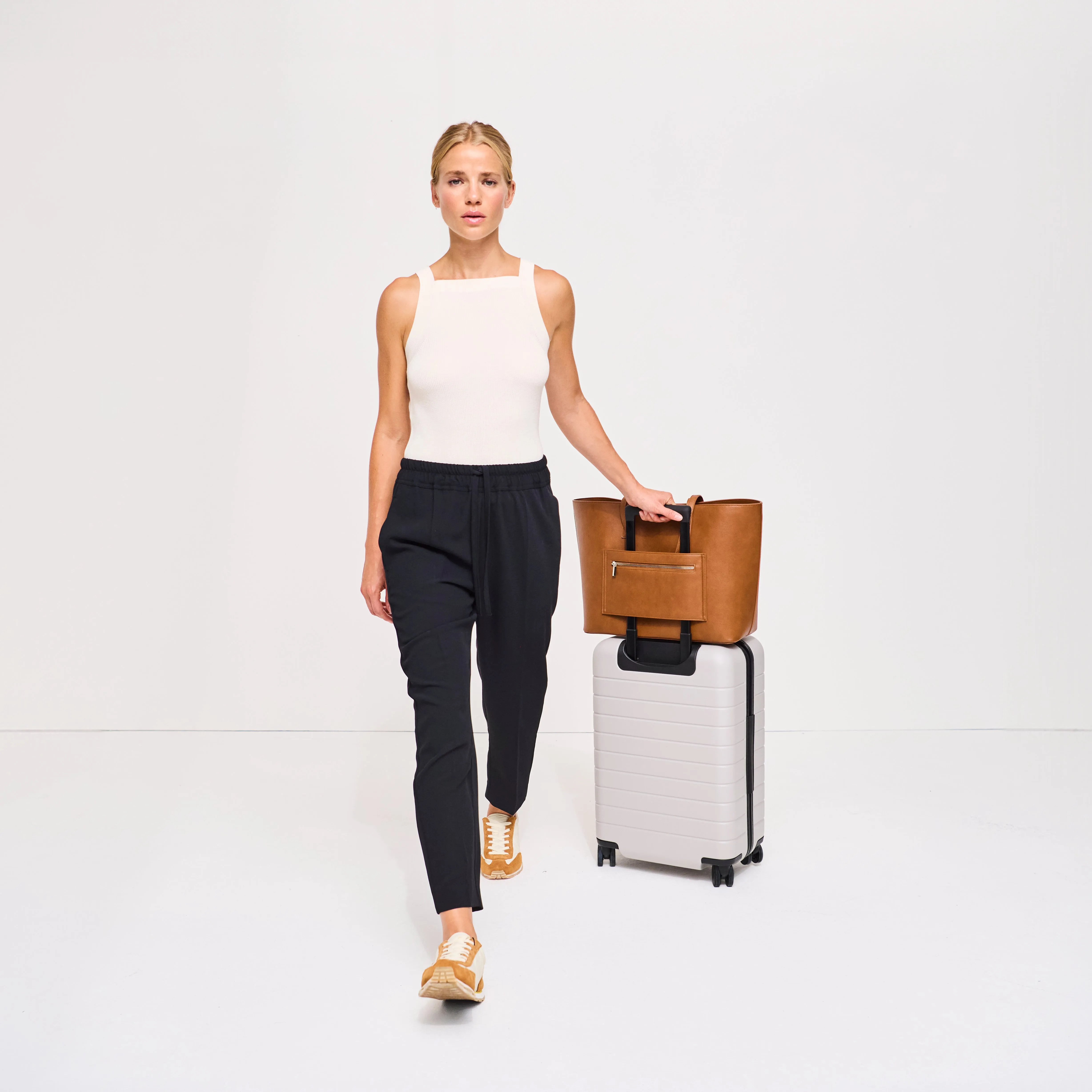 Sienna - Triple Compartment
