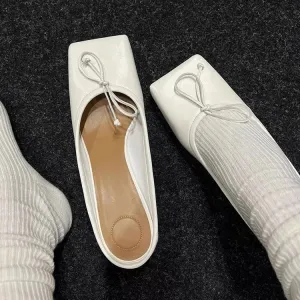 TAVIMART  -  Fashion NEW Flat Bottom Slippers Designer with The Same Women’s Shoes Summer Slippers with Comfortable Women’s Beach Shoes Casua
