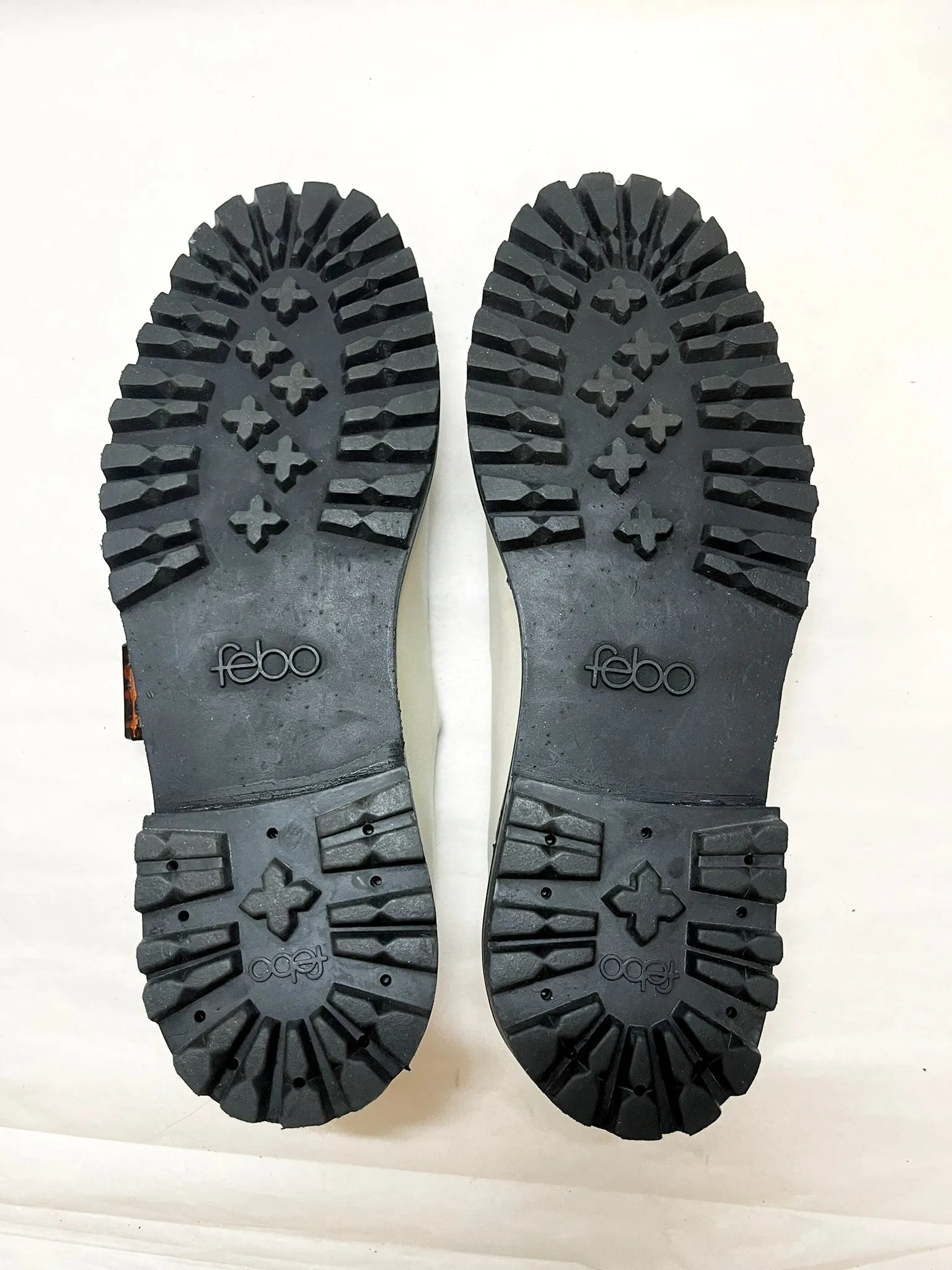 Uchi Flat in Marfil Size 41
