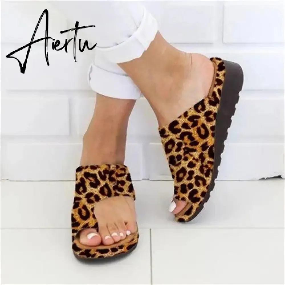 Women Summer Slippers Non-slip Platform Wedges Slippers Female Beach Shoes female Flip Flops Women new Casual Sandals
