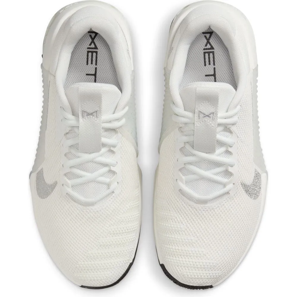 Womens Metcon 9 Premium - Summit White/Metallic Silver/Sail