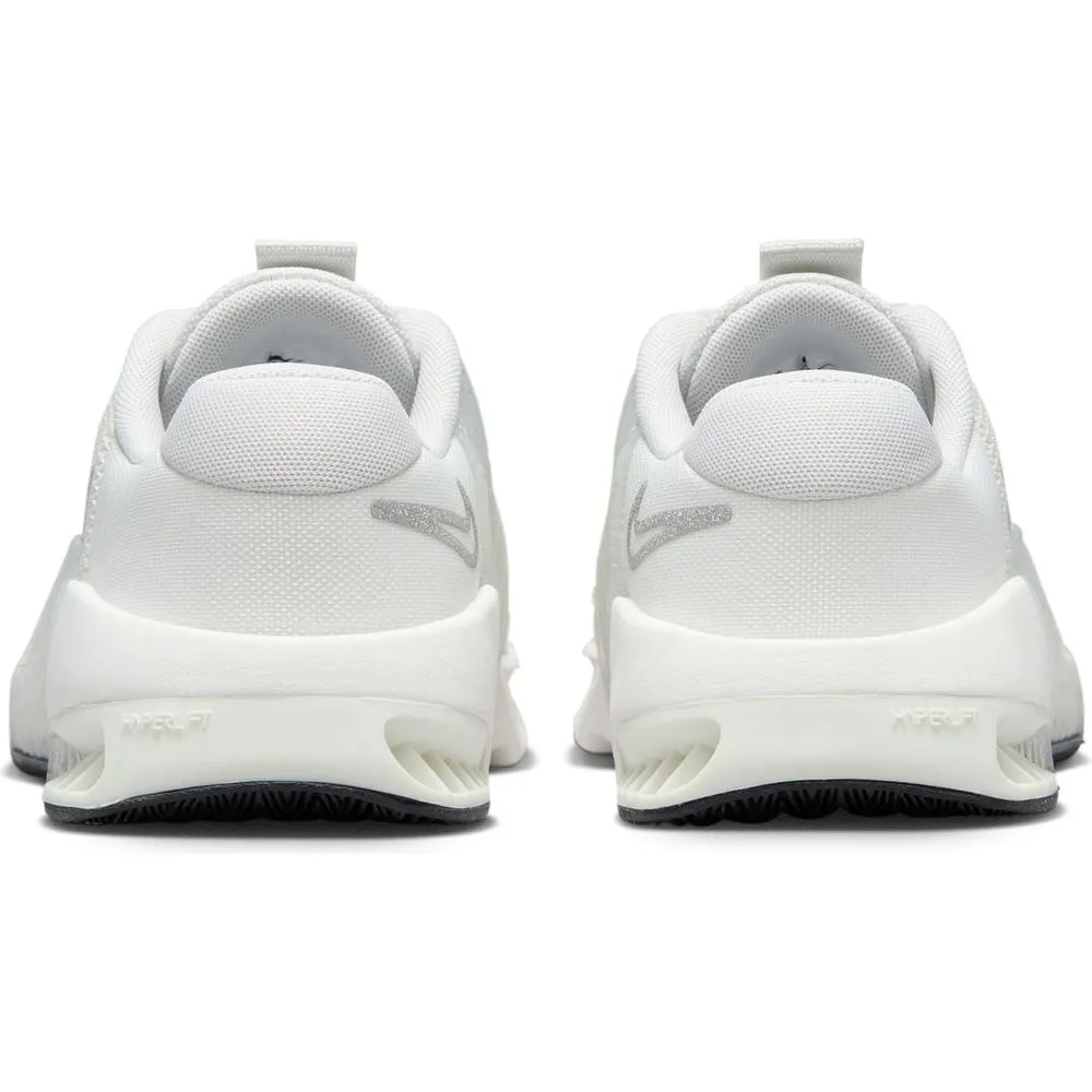 Womens Metcon 9 Premium - Summit White/Metallic Silver/Sail