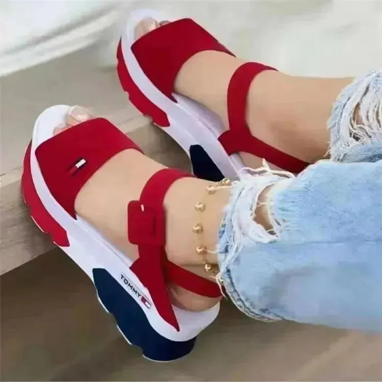 Women's Outer Wear Thick Bottom One Word Button Fish Mouth Beach Sandals