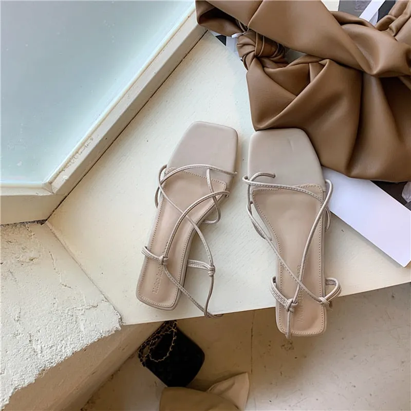 xiangtuibao Summer Women Sandal Fashion Square Toe Flats Heel Lace Up Gladiator Sandal Outdoor Dress Narrow Band Shoes